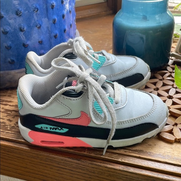 Nike Air Max Retro Fun Sneakers - Picture 1 of 10